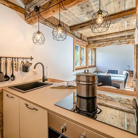 Exclusive Homes Apartment *
