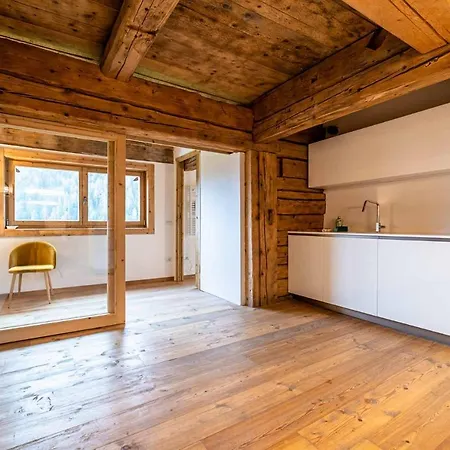Apartment Exclusive Homes