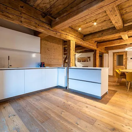 Exclusive Homes Apartment *
